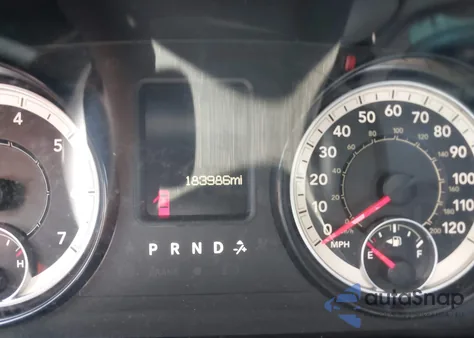 2017 Ram 1500 Express 4X2 6'4 Box из США, поврежденный, VIN 1C6RR6FG6HS514575